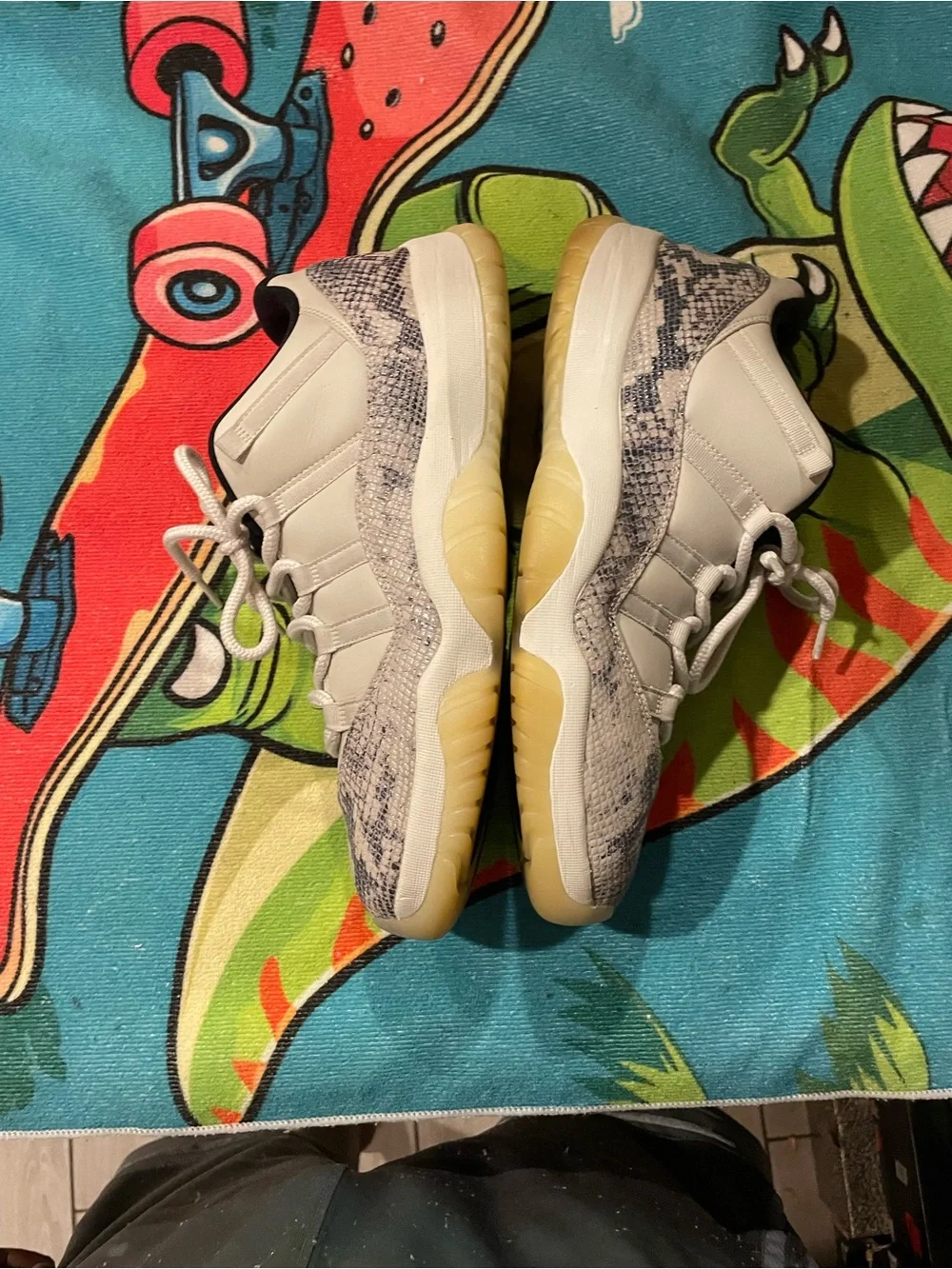 Jordan 11 low IE Snake Skin